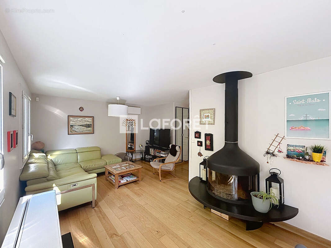 Maison familiale climatisée, avec sous-sol - Orgeval - 7 pièces - photo 3