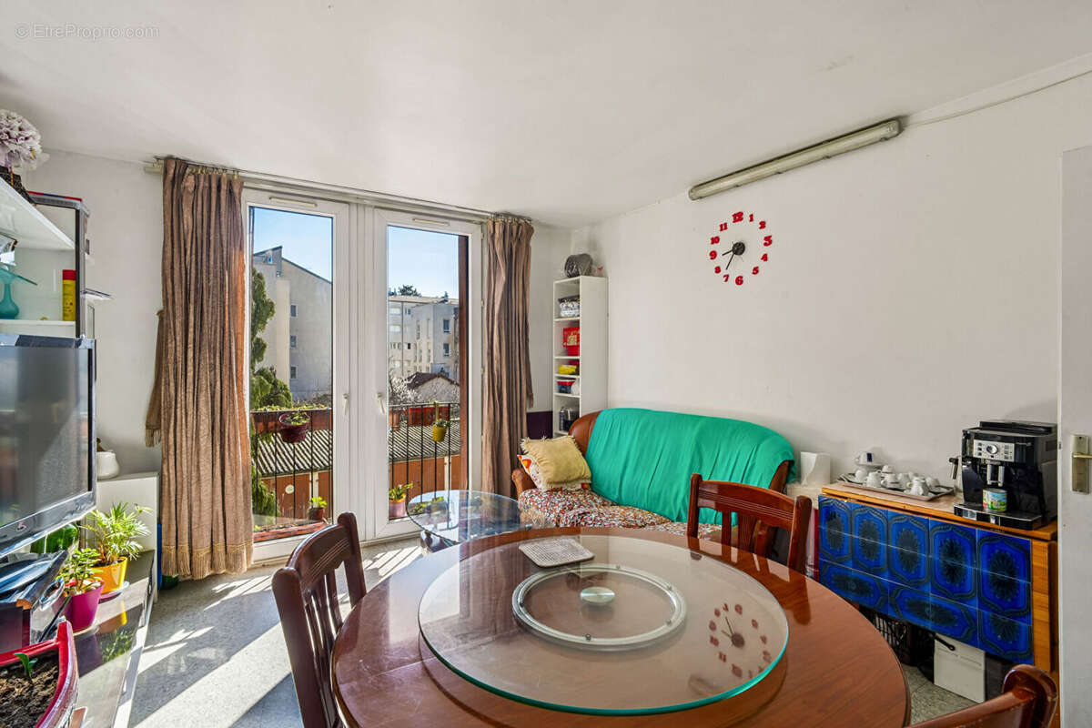 Appartement à ROMAINVILLE