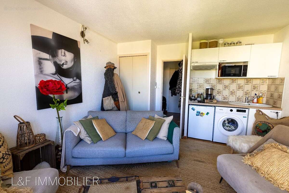 Appartement à SAINT-CYR-SUR-MER