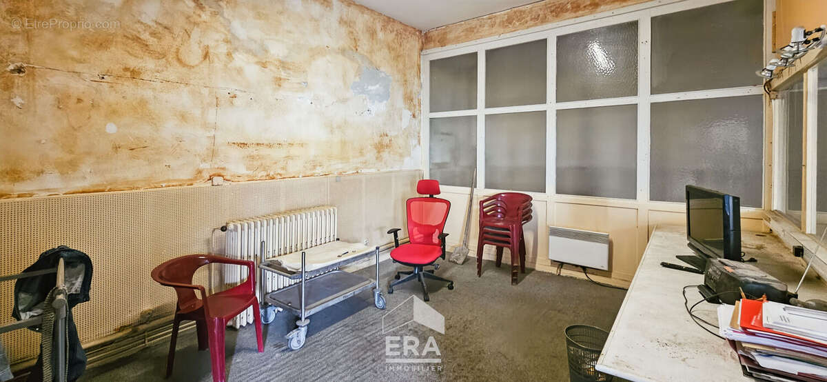 BORDEAUX Centre - Local de 120m² en impasse, avec stationnement - Petite copropriété - photo 4