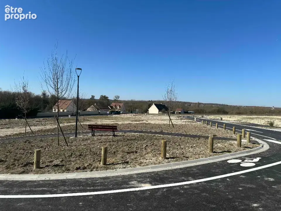 Terrain à MORET-SUR-LOING