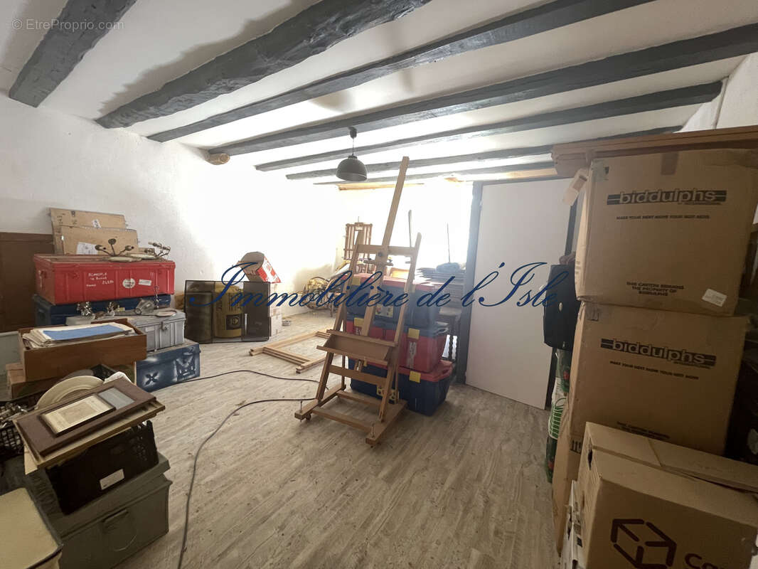 Propriete en pierres avec dependances et fort potentiel - photo 19