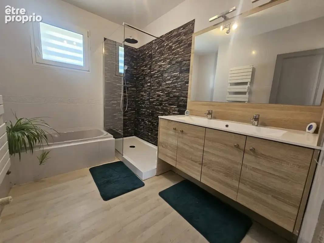 Maison familiale, piscine, garage, dépendance - 34670 - St Brès - photo 11