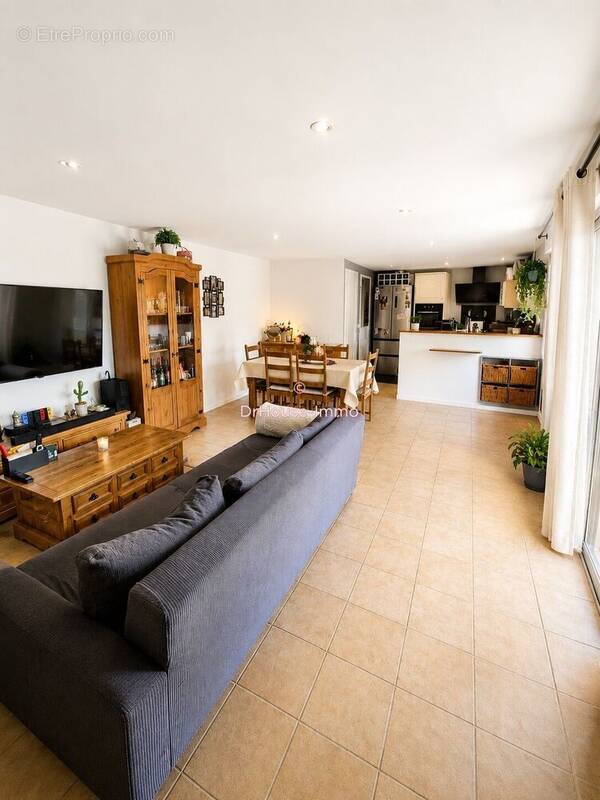 Maison 90 m² à Saint-Sulpice-Et-Cameyrac  - photo 1