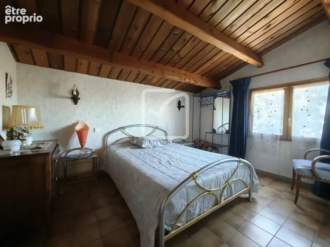 Agréable vaste maison d'habitation en zone calme et résidentielle - photo 17