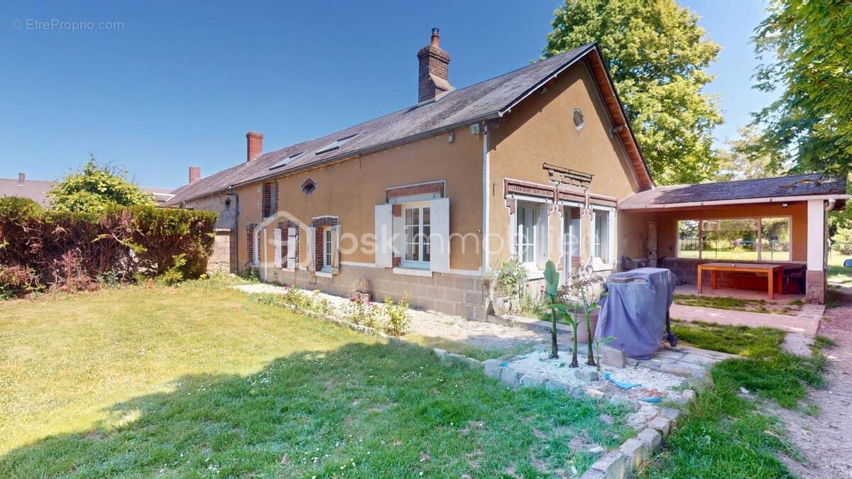 Maison à GONDREVILLE