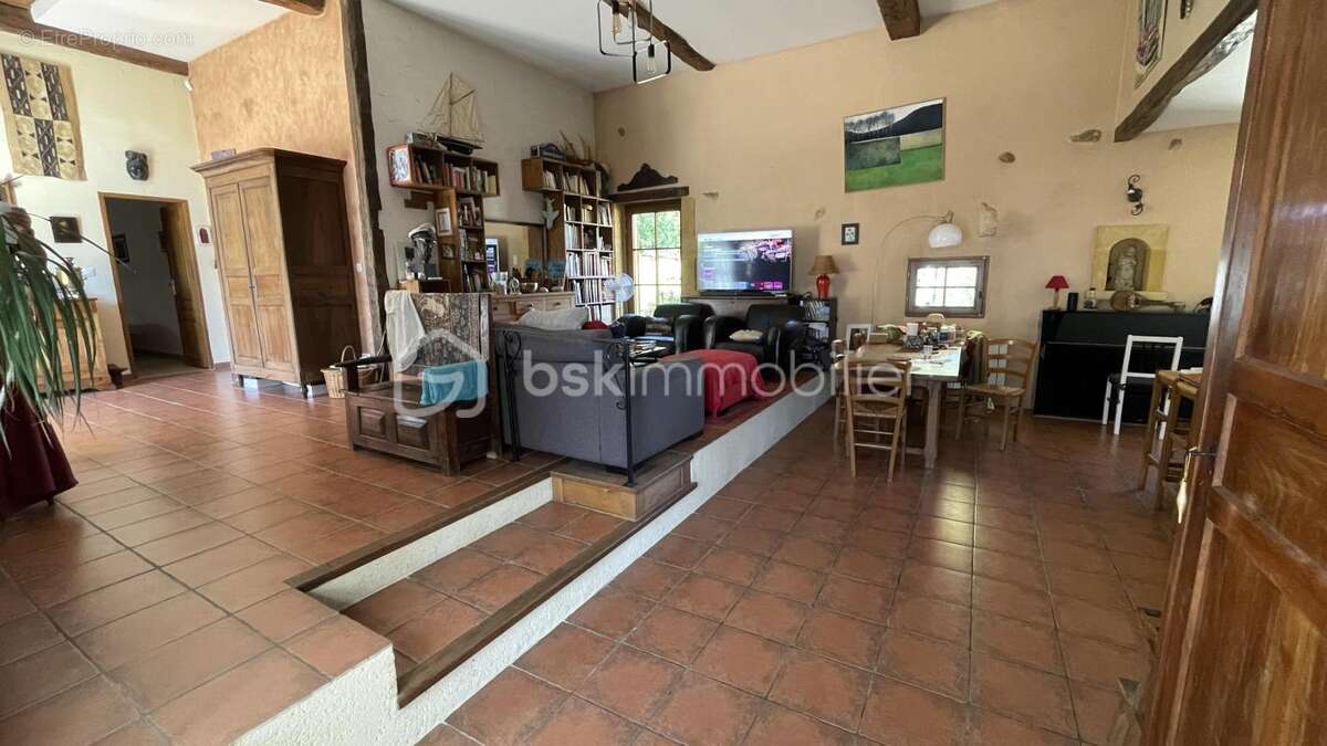 Maison à LALINDE
