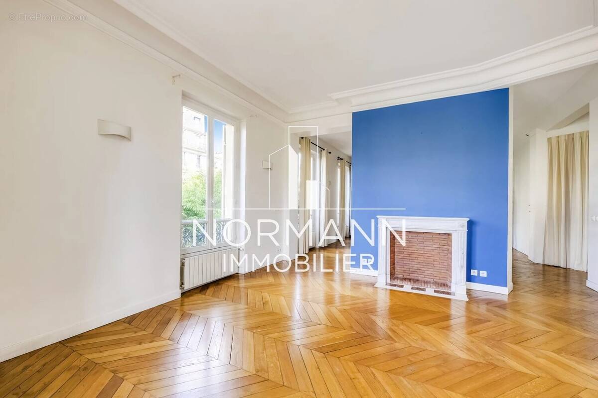 Appartement à LEVALLOIS-PERRET