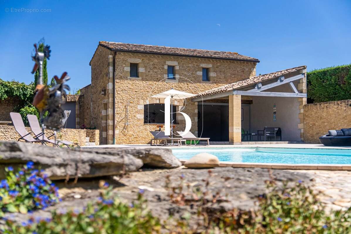 Maison à UZES