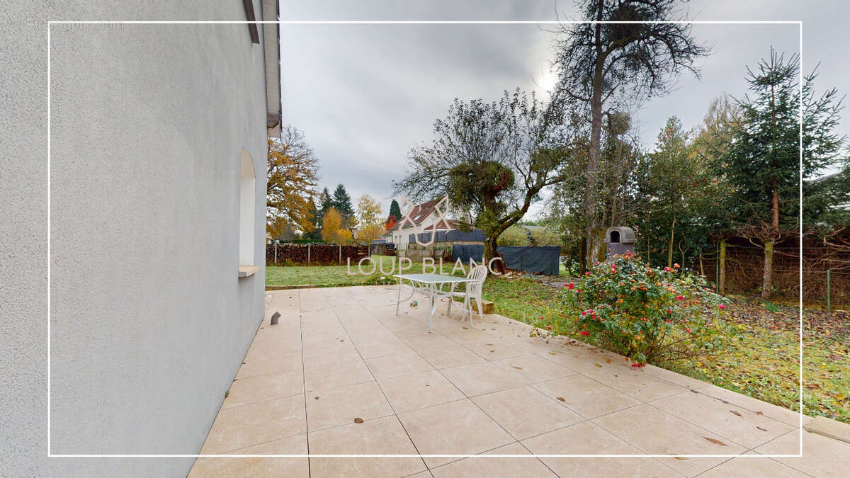 Maison à CHAMPAGNEY