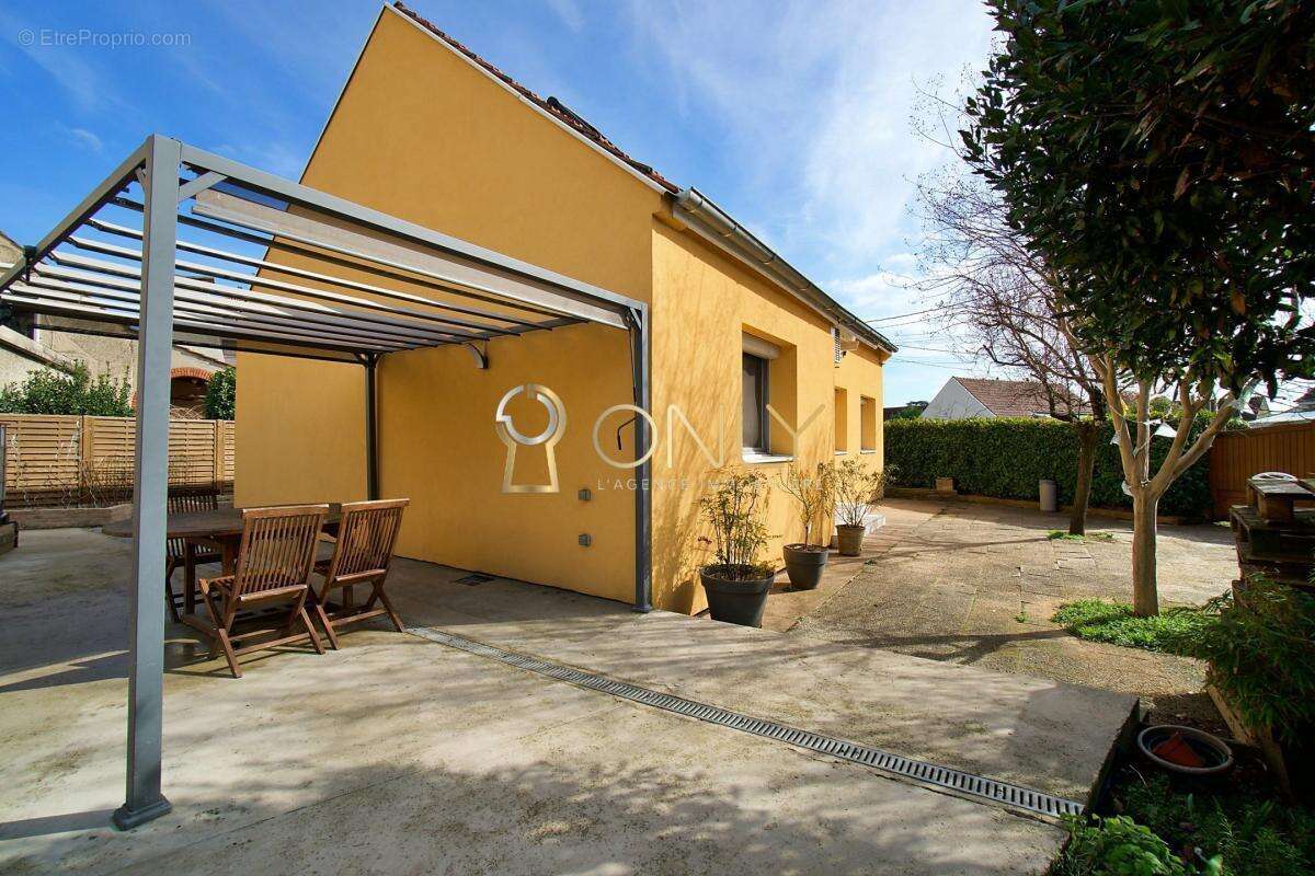 Maison à VILLEURBANNE