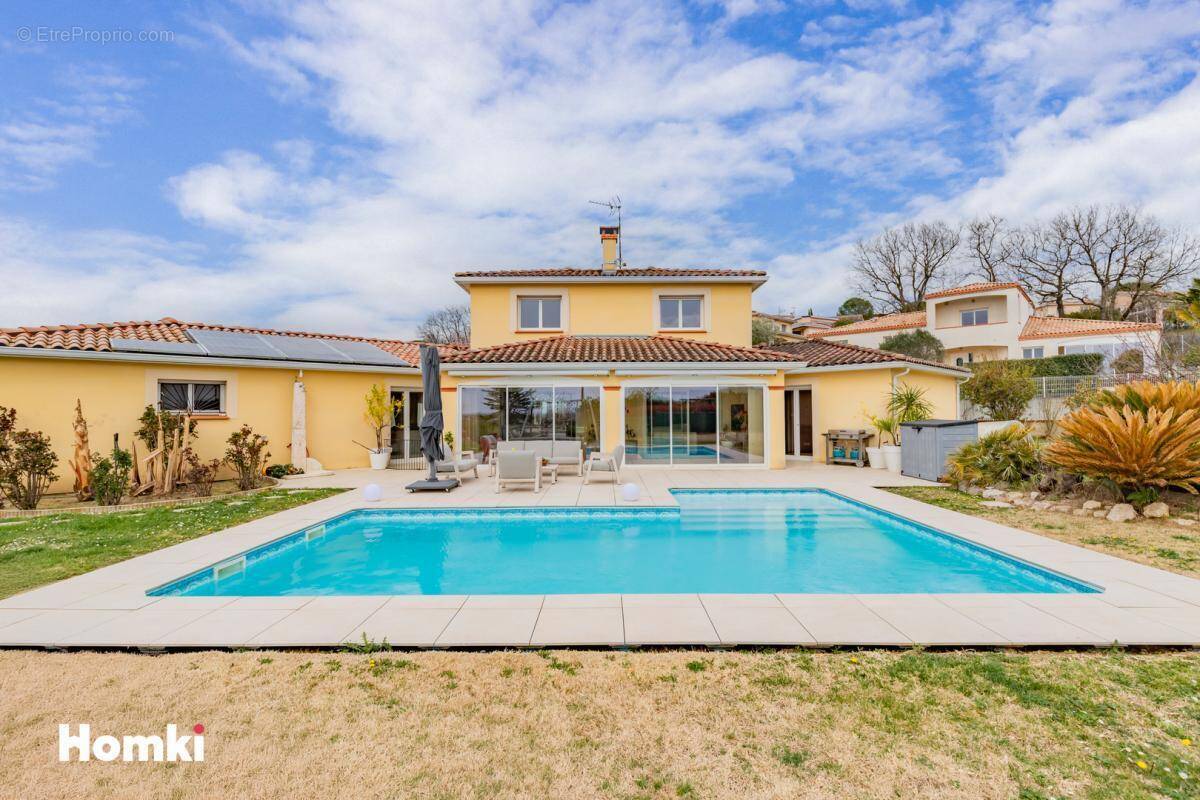 Maison à BRUGUIERES