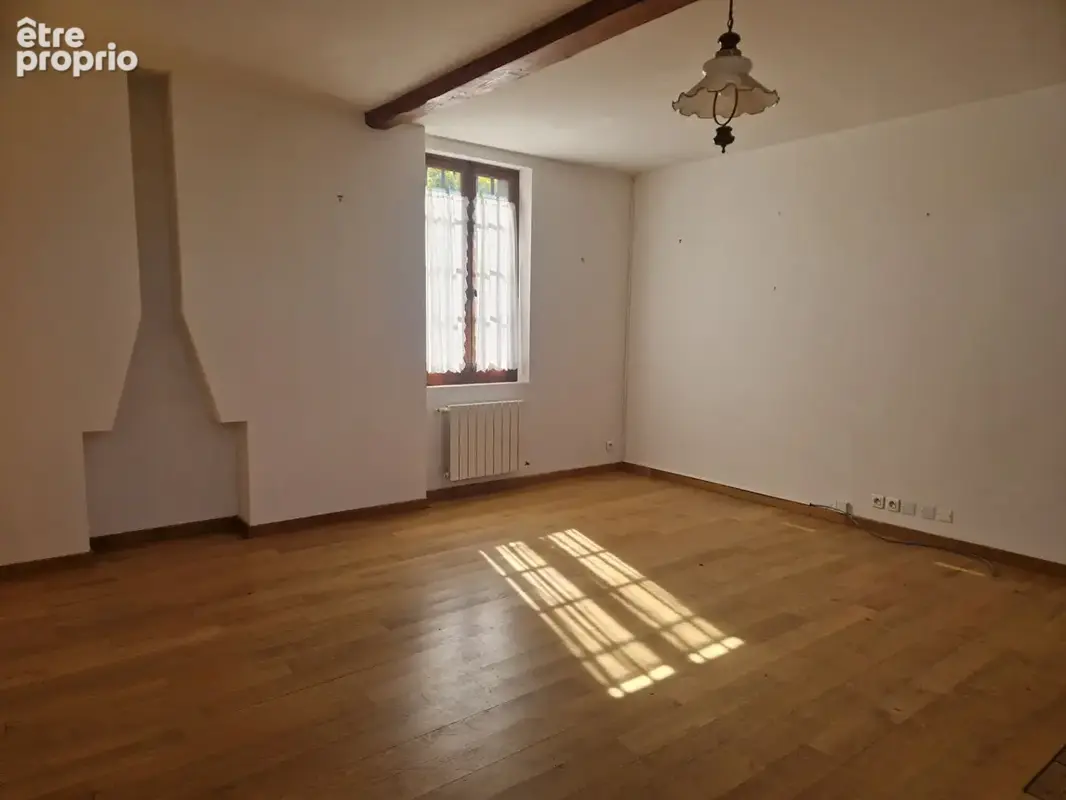 Maison de hameau avec garage et terrain - photo 6