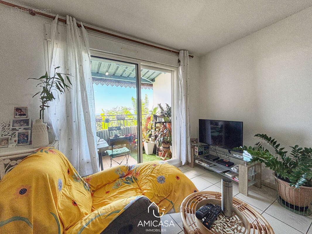 Appartement à SAINT-DENIS