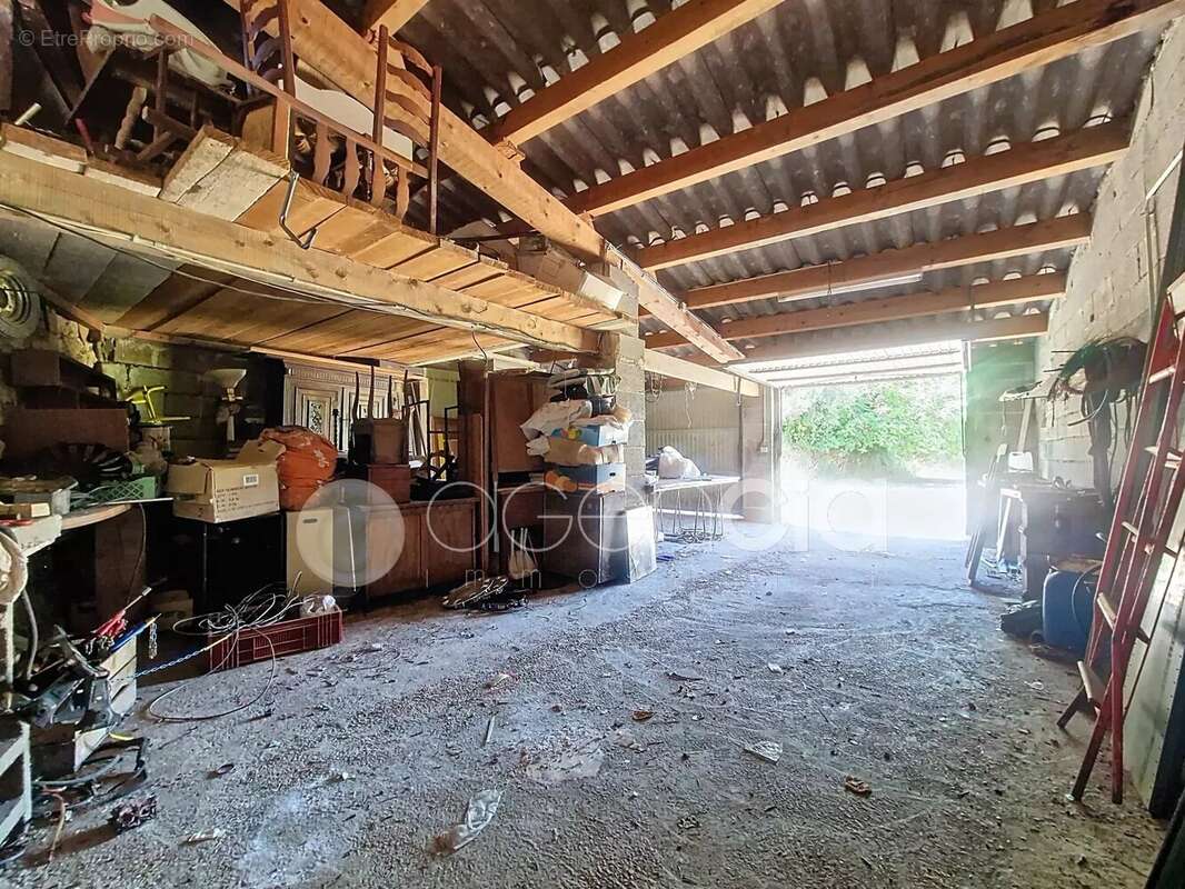 Propriété de 214 m² à PLASCASSIER, idéalement agencée  pour un projet de regroupement familial - photo 11