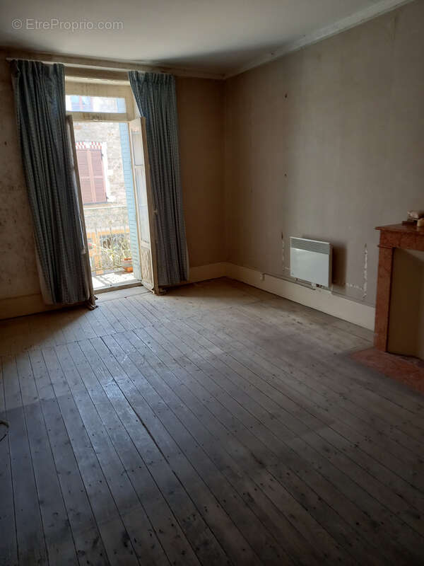 Maison à ARNAY-LE-DUC