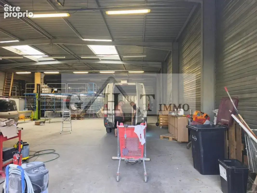 640 m² entrepot bureaux a vendre a croissy beaubourg - photo 3