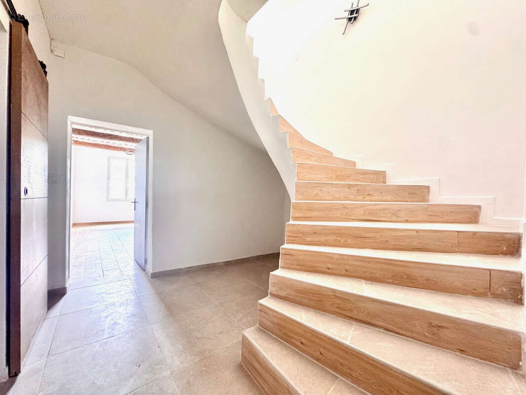 Appartement à VAISON-LA-ROMAINE