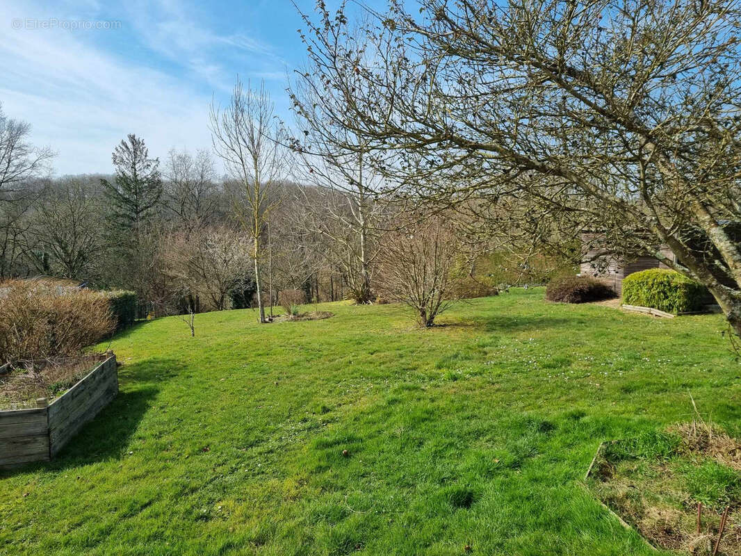 Maison à BESSE-SUR-BRAYE