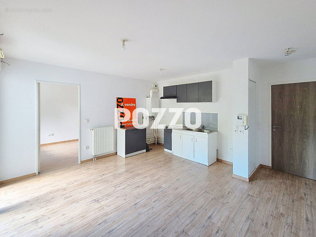 Appartement à FLEURY-SUR-ORNE