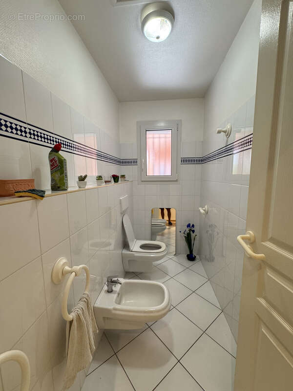 Maison à PEZILLA-LA-RIVIERE