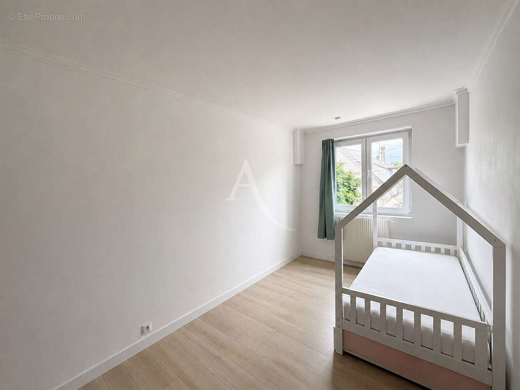 Appartement à NEUILLY-PLAISANCE