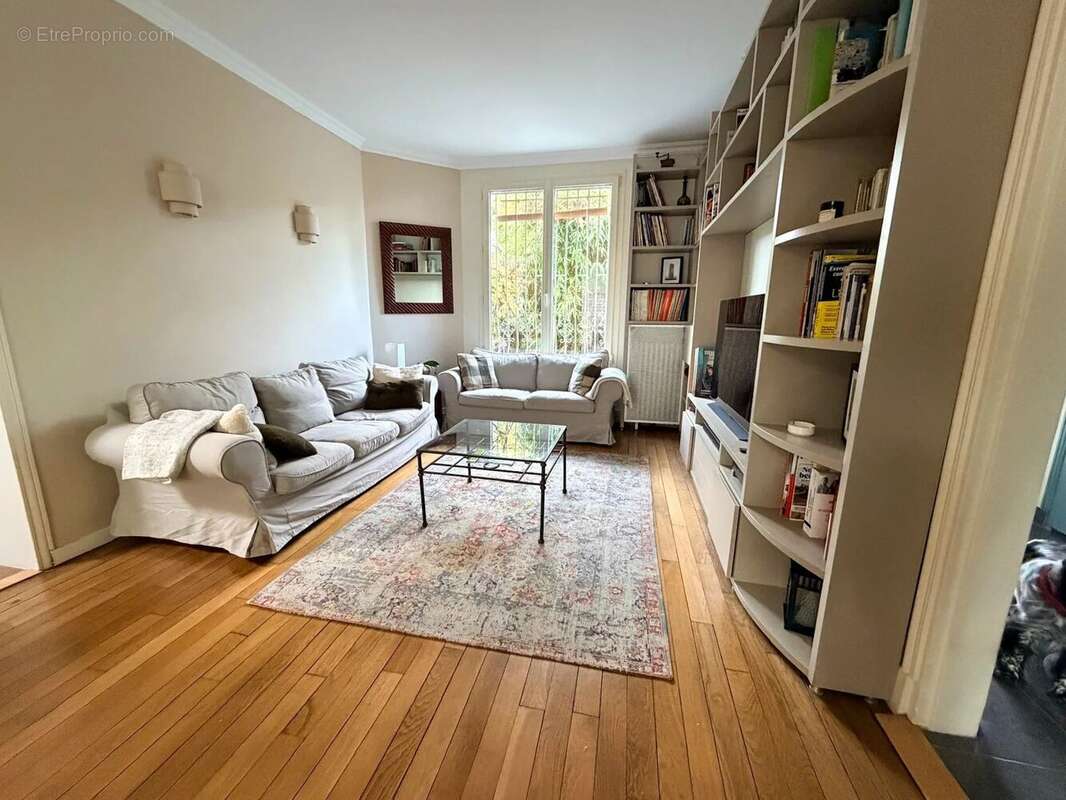 Maison à LE RAINCY