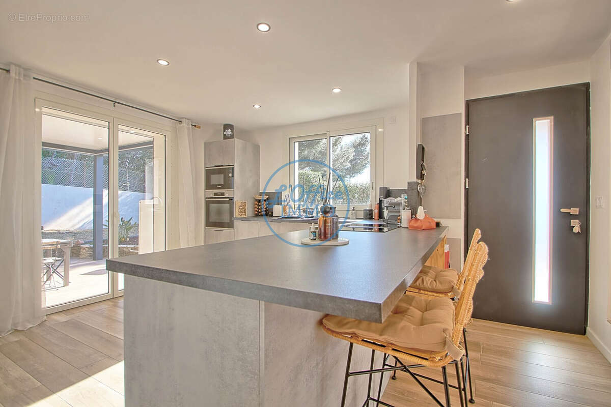 Maison à LA VALETTE-DU-VAR