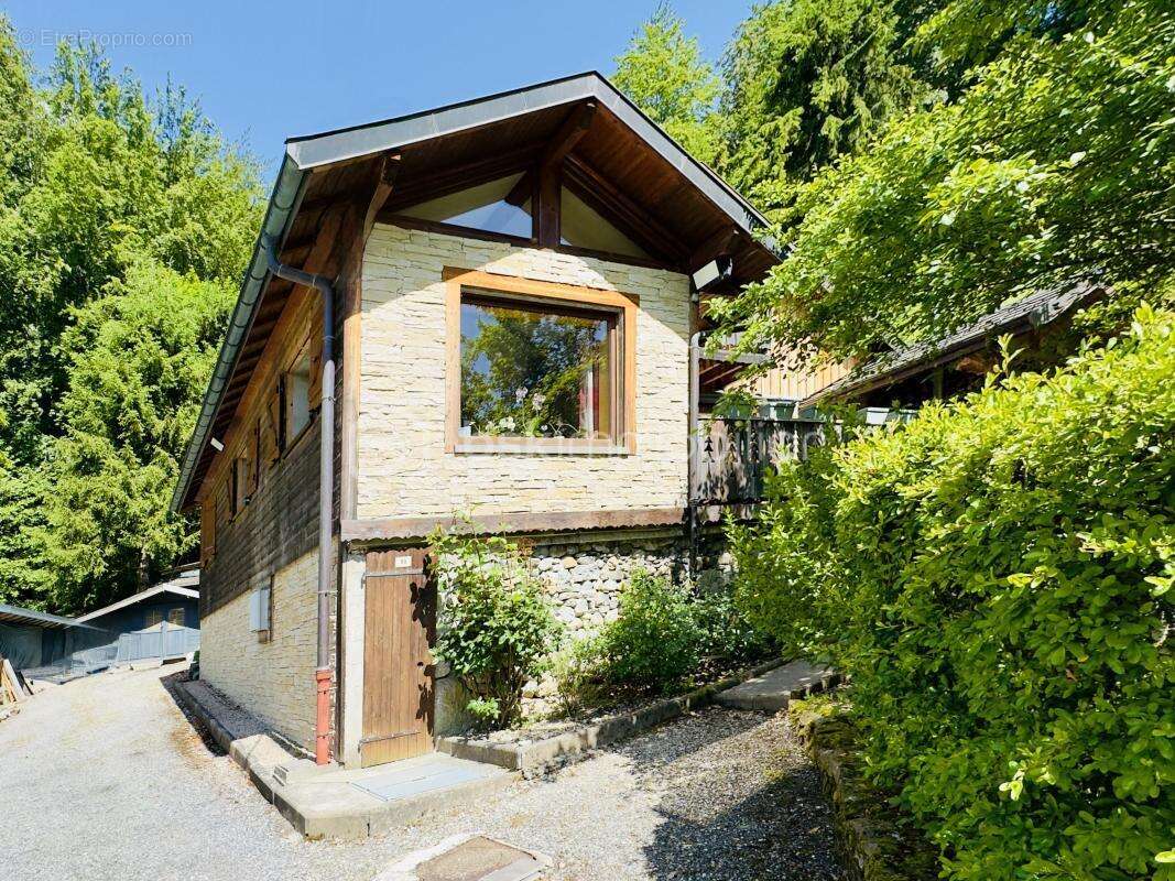 Maison à THORENS-GLIERES