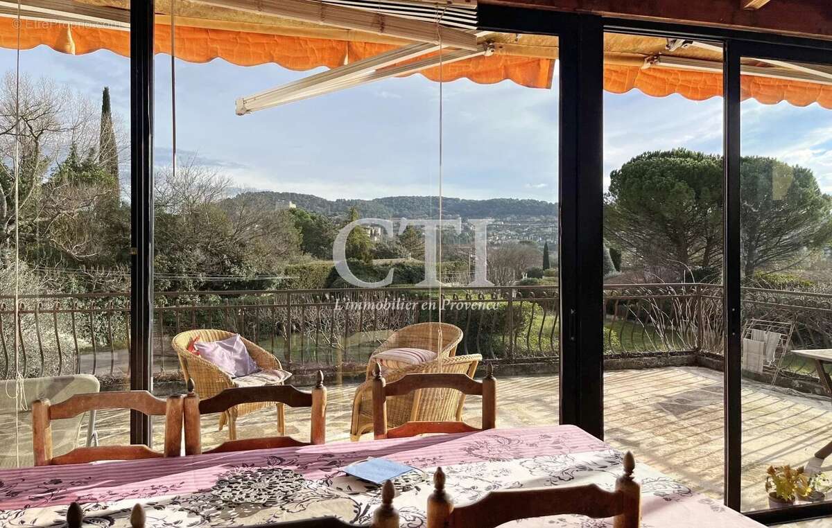 Maison à VAISON-LA-ROMAINE