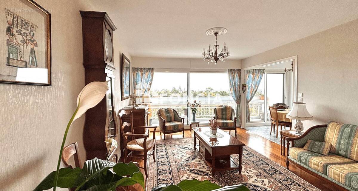 Appartement à LA ROCHELLE