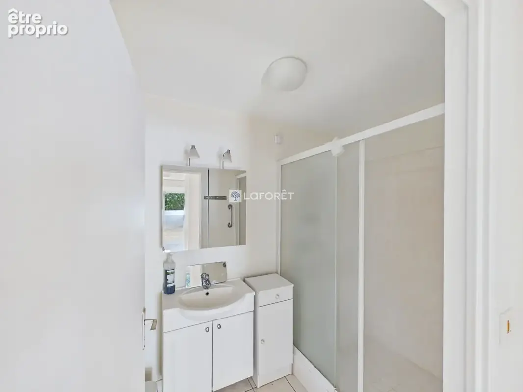 Appartement Quimper  type 2 de 49.65m2 - photo 6