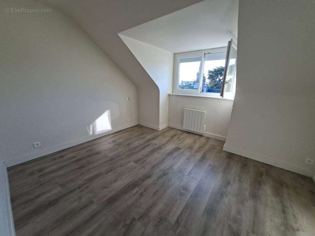 Maison à LOCQUIREC