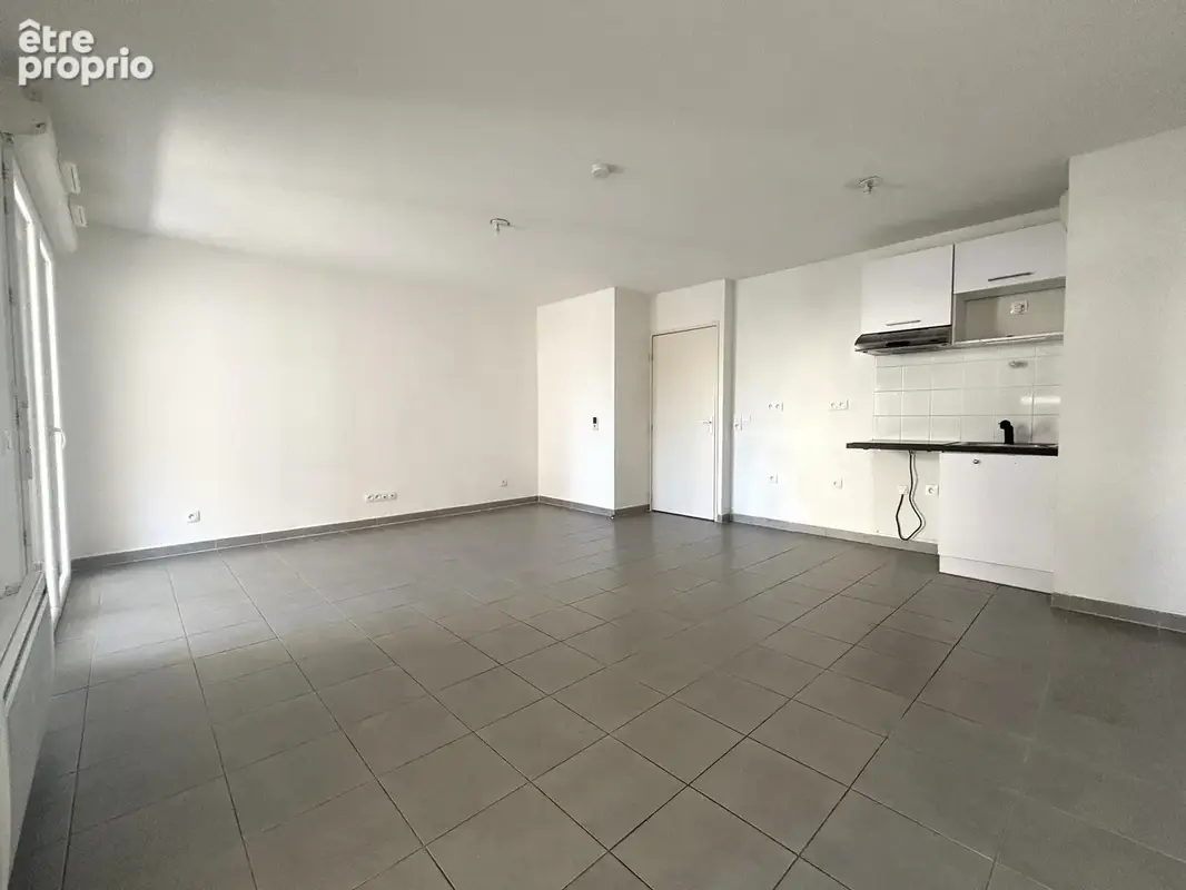 Appartement T3 de 66 m2 avec vaste terrasse de 18 m2 et garage fermé   Marseille 13004 Les Chartreux - photo 5