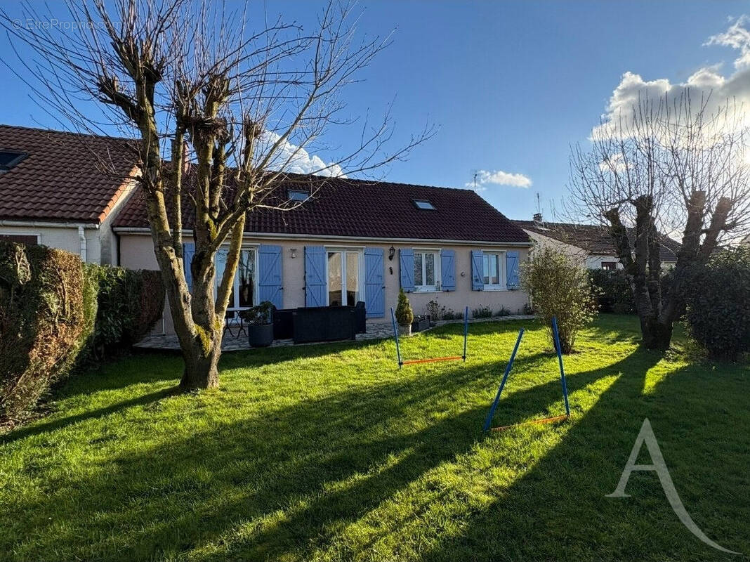 Maison à BUCHELAY