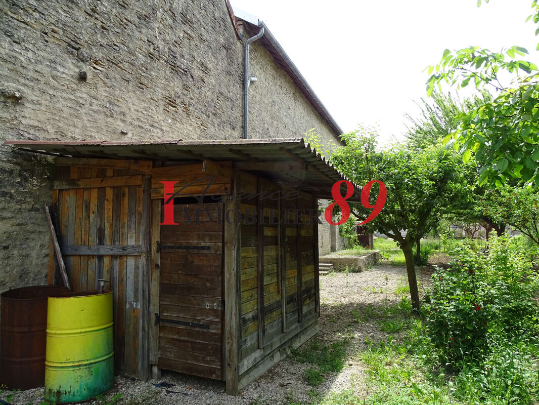 Maison à MONTIGNY-SUR-AUBE