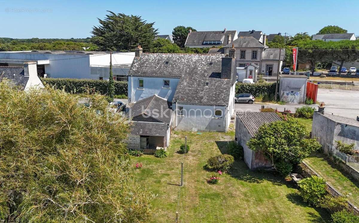 Maison à PLOUHARNEL