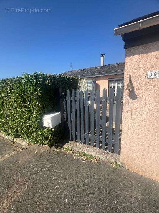 Grande maison familiale F6 avec piscine, jardin et garage - photo 17
