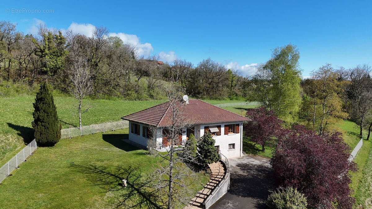 Maison à GEOVREISSET