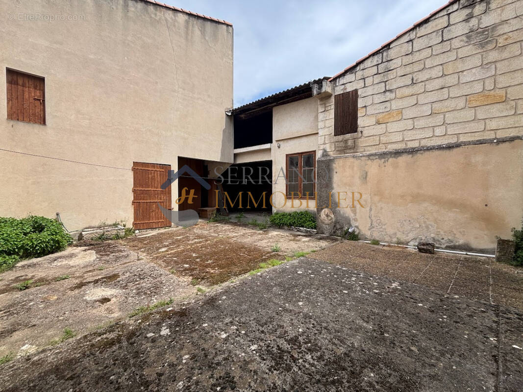Appartement à BEAUCAIRE