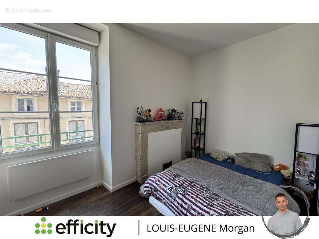 Maison 125 m² à Couhe  - photo 10
