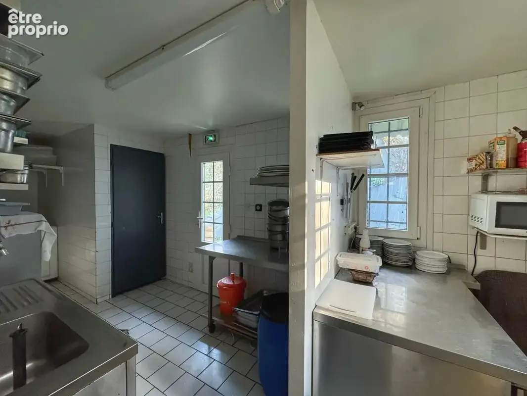 Ensemble immobilier murs commerciaux et appartement - photo 19