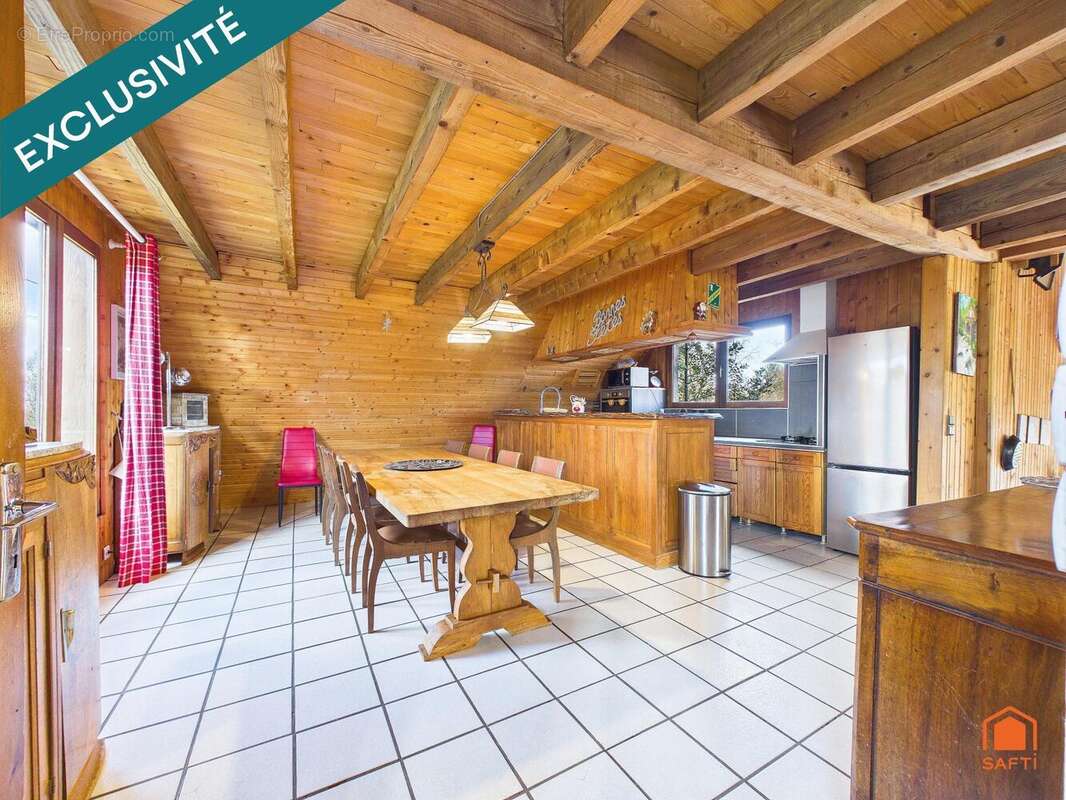 Maison 200 m² à Saint-Genes-Champespe  - photo 6