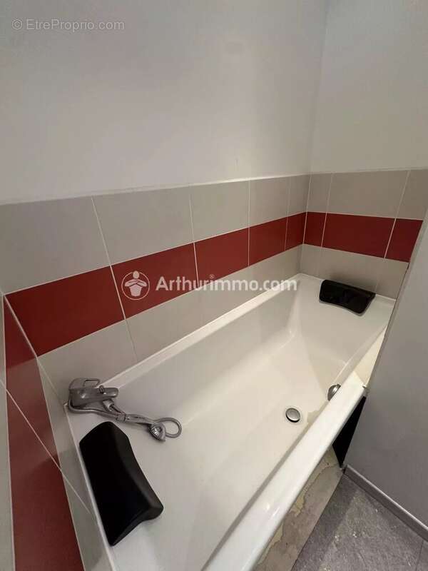 Maison à SAINT-ASTIER