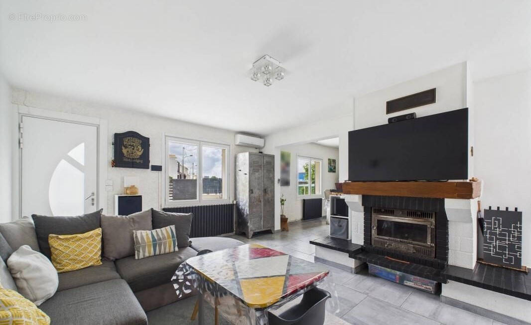 Maison à ENSUES-LA-REDONNE