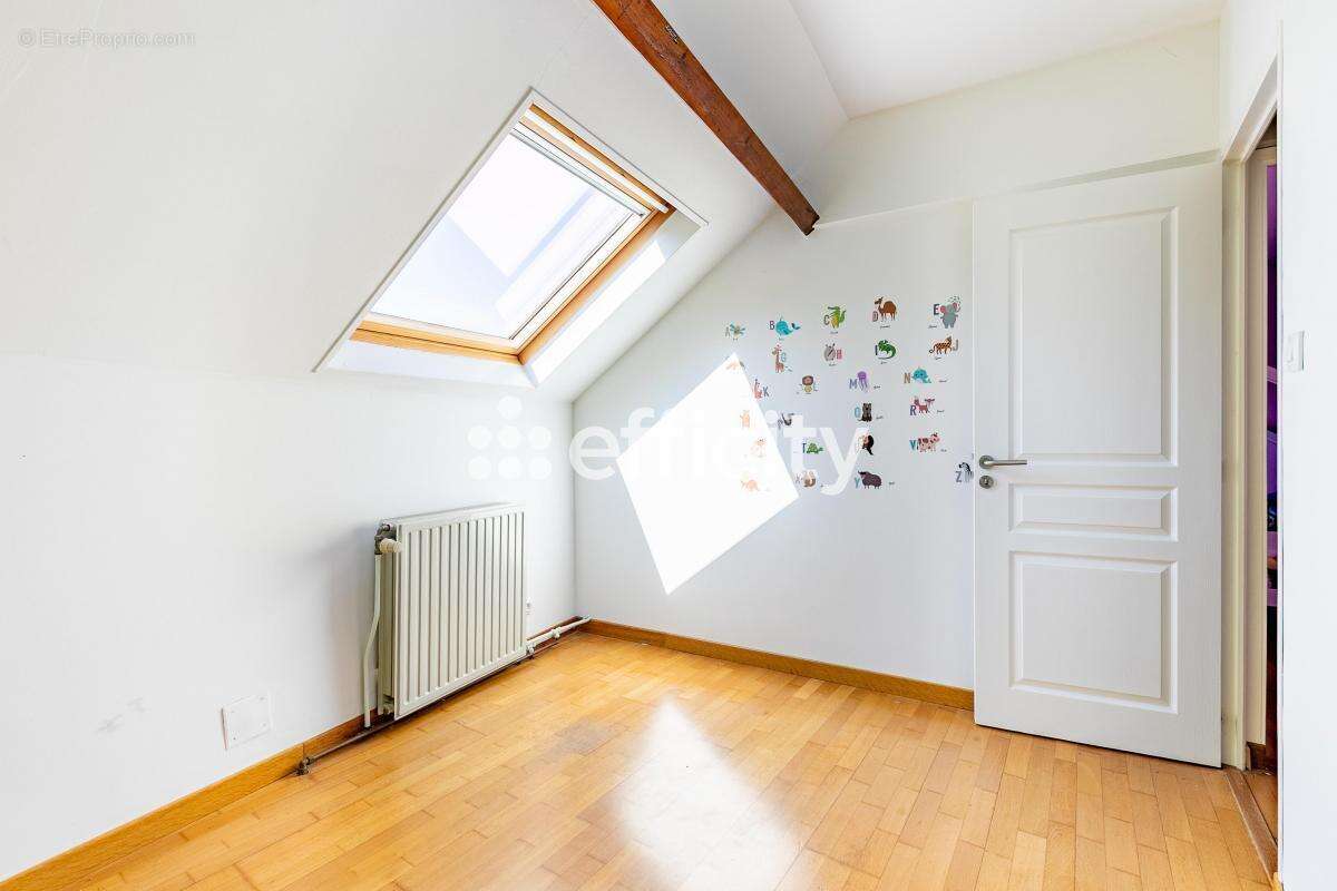 Maison à SENLIS
