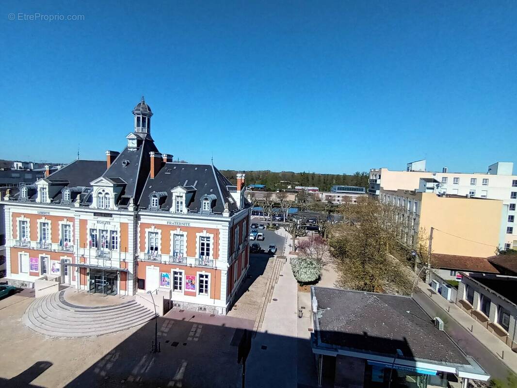 Appartement à MONTCEAU-LES-MINES