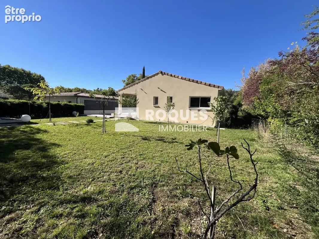 A vendre, villa contemporaine de 220m2 sur un terrain de 1306m2, Bédarieux - photo 18