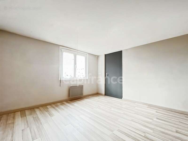 Maison à CHEVIGNY-SAINT-SAUVEUR