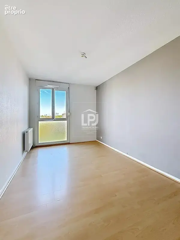 Exclusivité – sept deniers – t3 72,3 m² avec grand balcon, vue dégagée et stationnement - photo 7